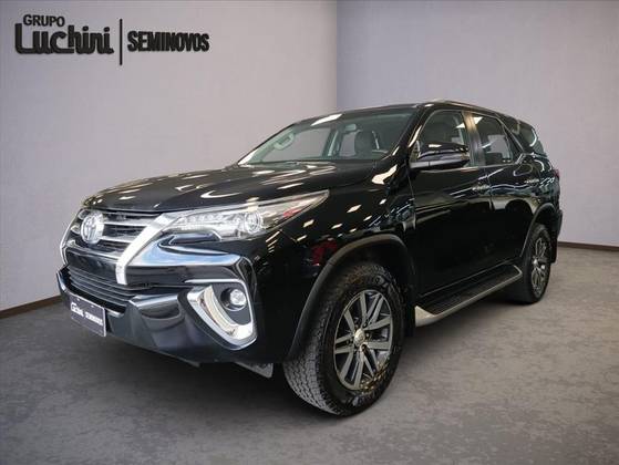 TOYOTA HILUX SW4 2.8 SRX 4X4 16V TURBO INTERCOOLER DIESEL 4P AUTOMÁTICO